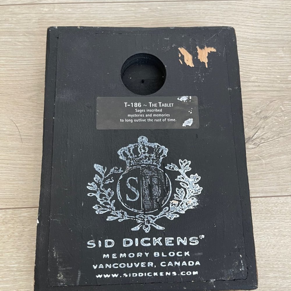 SID DICKENS RETIRED WALL TILE. THE TABLET T - 186 - Picture 2 of 2